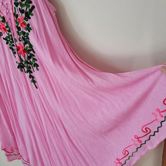 Handmade Embroidered Dress With Florals - Picture 7 of 7